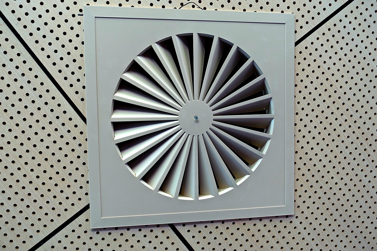 Exhaust fan in ceiling. Image by Pixabay
