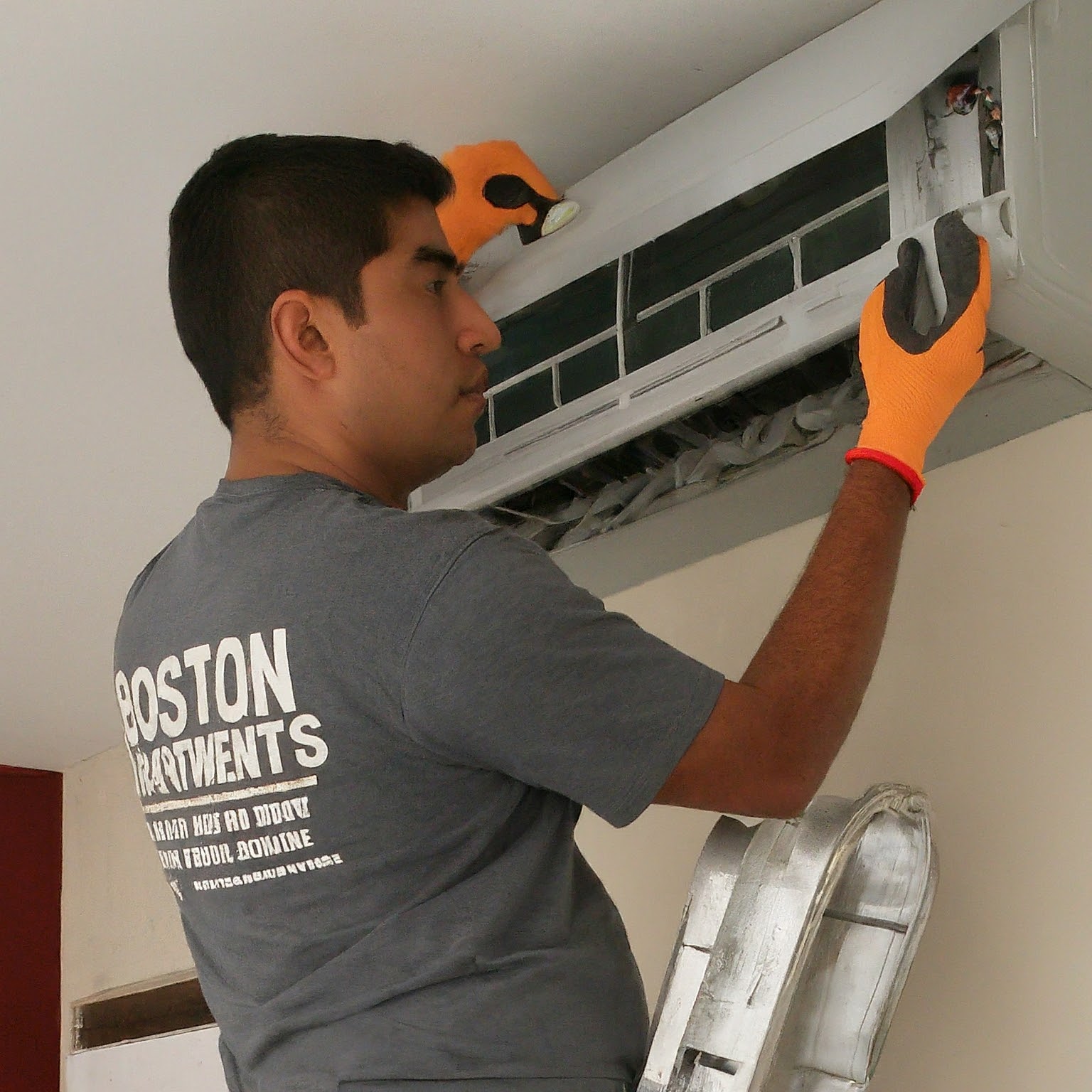a/c unit repair man