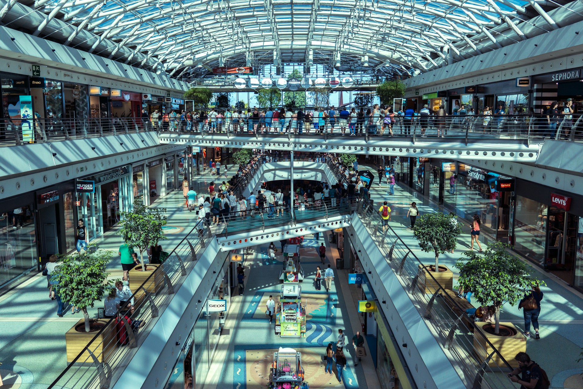 Shopping mall. Image by Unsplash